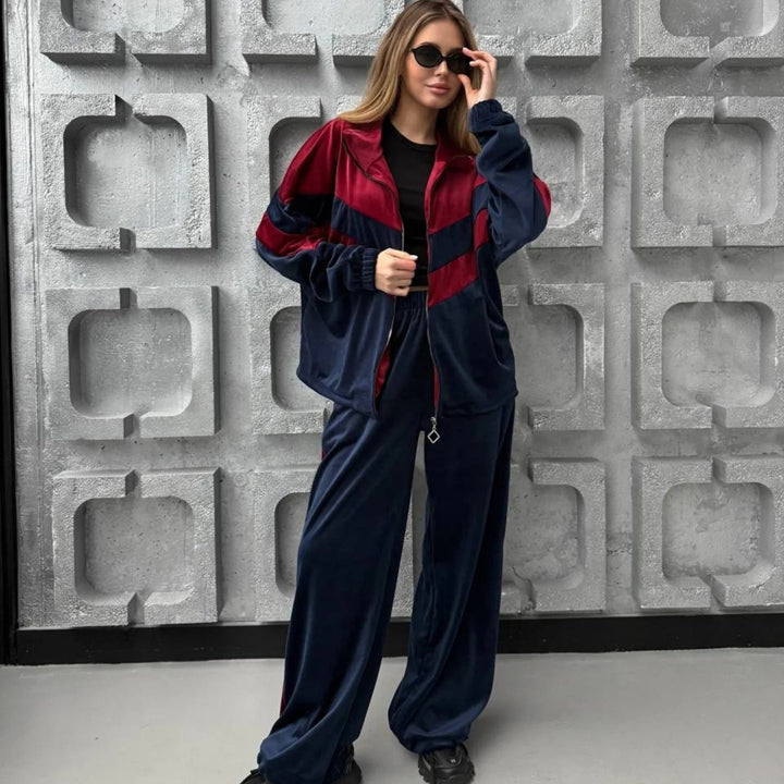 Damen Retro-inspiriertes Samt-Trackset mit Chevron-Design, Stehkragen und weiter High-Waist-Jogger – Avérine
