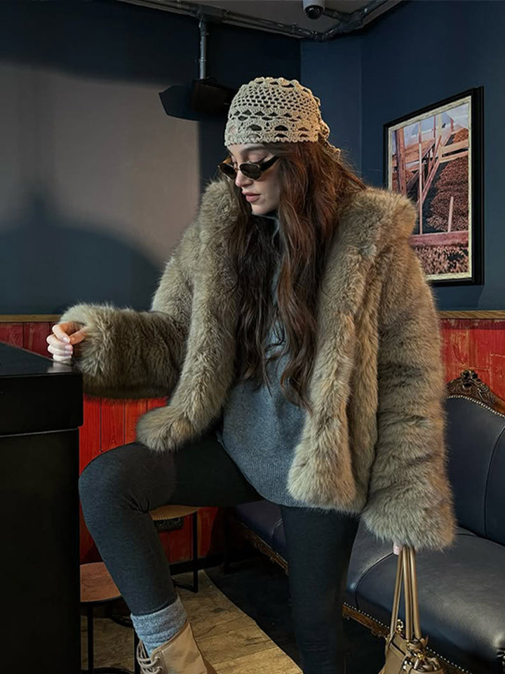 Damen Boxy-Kunstpelzjacke im Teddy-Look mit Oversize-Schalkragen Echoarchiv
