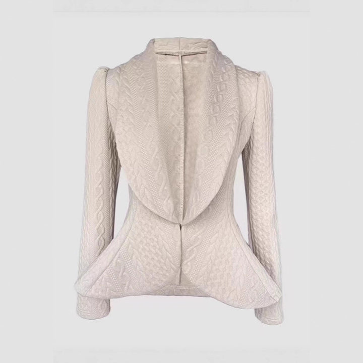 Damen Taillierter Strickblazer mit Schalkragen und Zopfstrickstruktur – Valéne