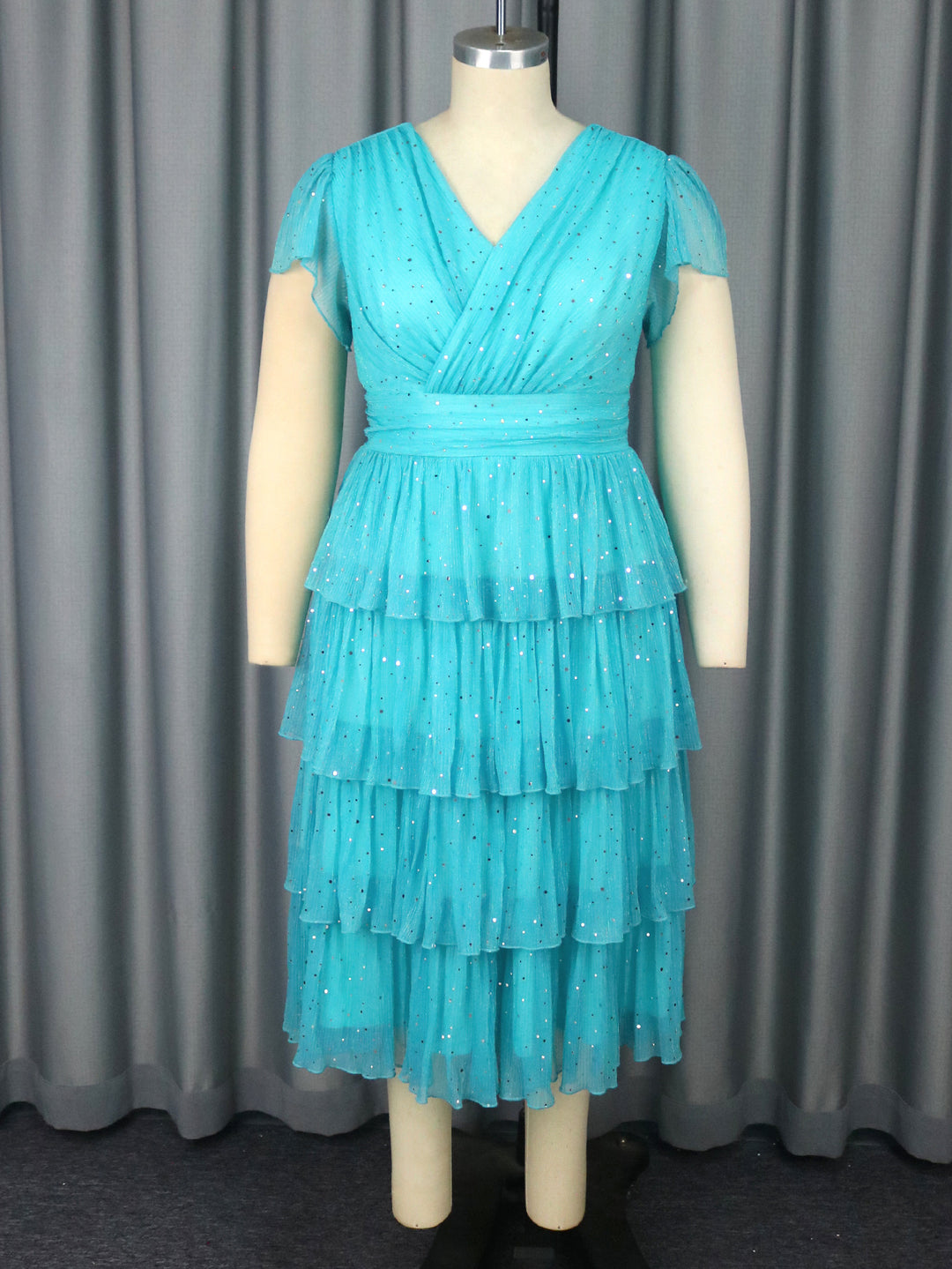 Damen Festliches Kleid mit schimmernden Rüschenschichten Echo Archiv