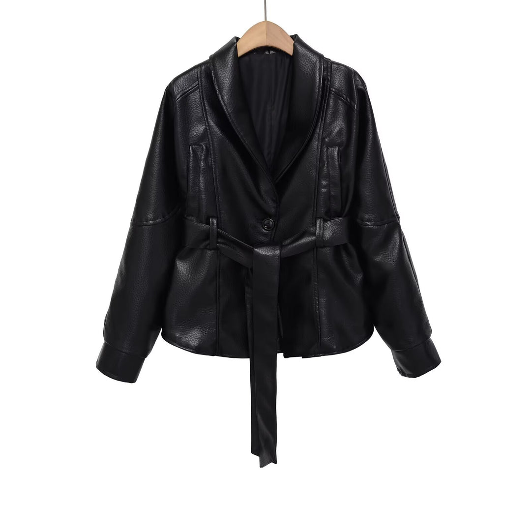 Damen kastiger Kunstlederjacke mit Schalkragen, Taillengürtel und genarbter Oberfläche – Célinea