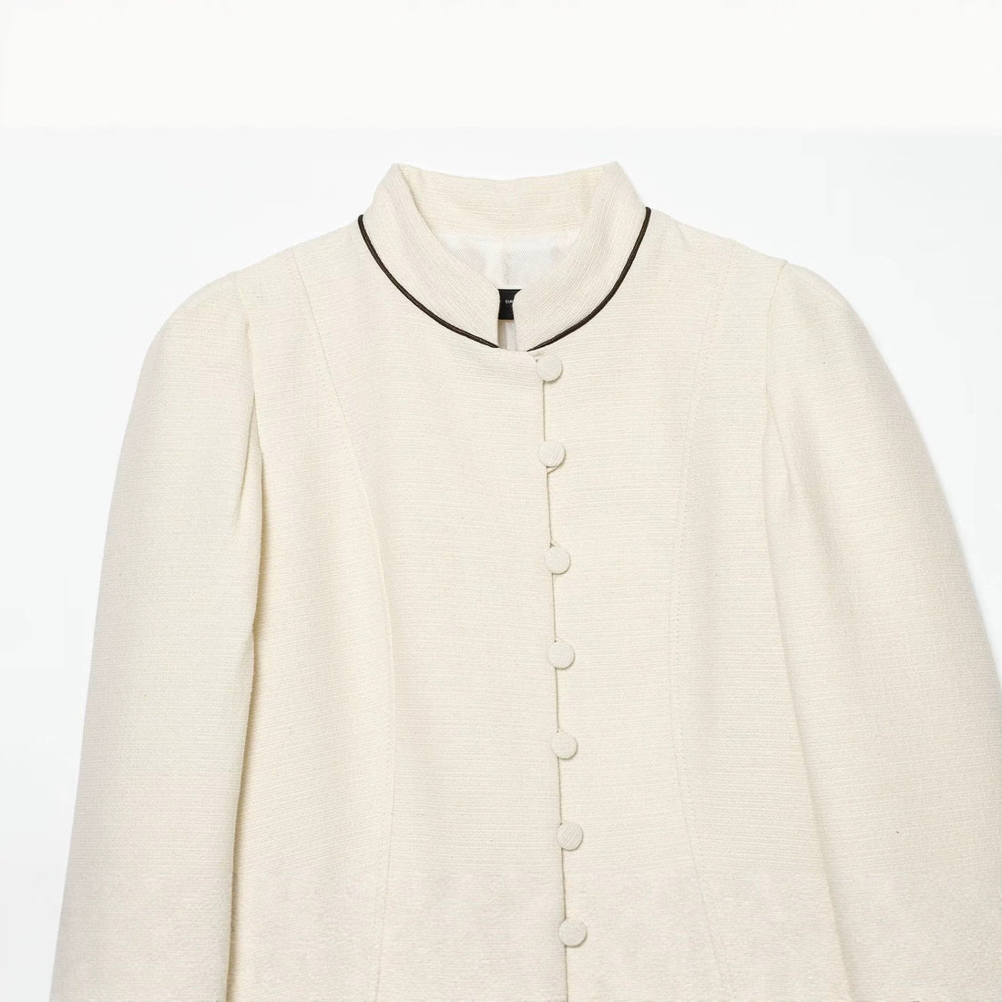 Damen Kurzblazer im Bouclé‑Look mit Stehkragen, dekorativen Knöpfen und Kontrastpaspel Echo Archiv