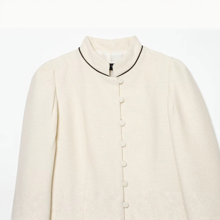 Damen Kurzblazer im Bouclé‑Look mit Stehkragen, dekorativen Knöpfen und Kontrastpaspel Echo Archiv