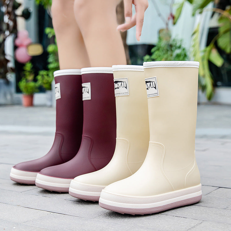 Damen Mittelhohe Plateau-Regenstiefel mit wasserfester Vollgummi-Konstruktion Echoarhiv