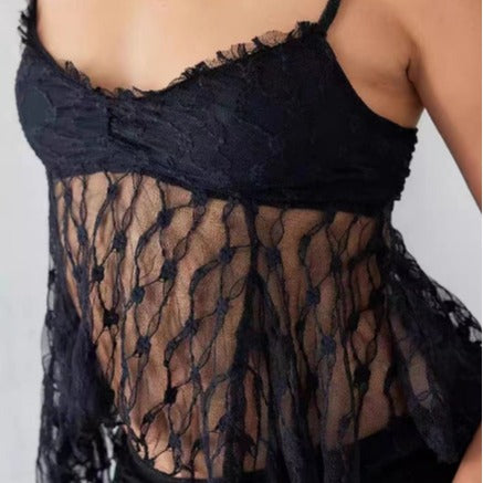 Damen Spitzentop mit transparenten Details und feinen Trägern Echo Archiv