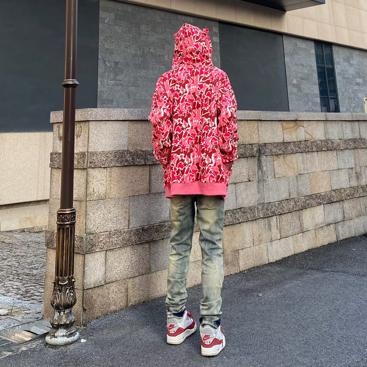 Herren Modische Destroyed Jeans mit Sternenapplikationen Echoarchiv