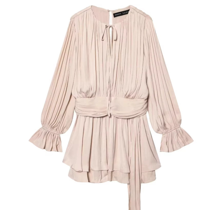Damen Plissiertes Bindeblouson-Minikleid mit tailliertem Wickelgürtel und Glockenärmeln Echo Archiv