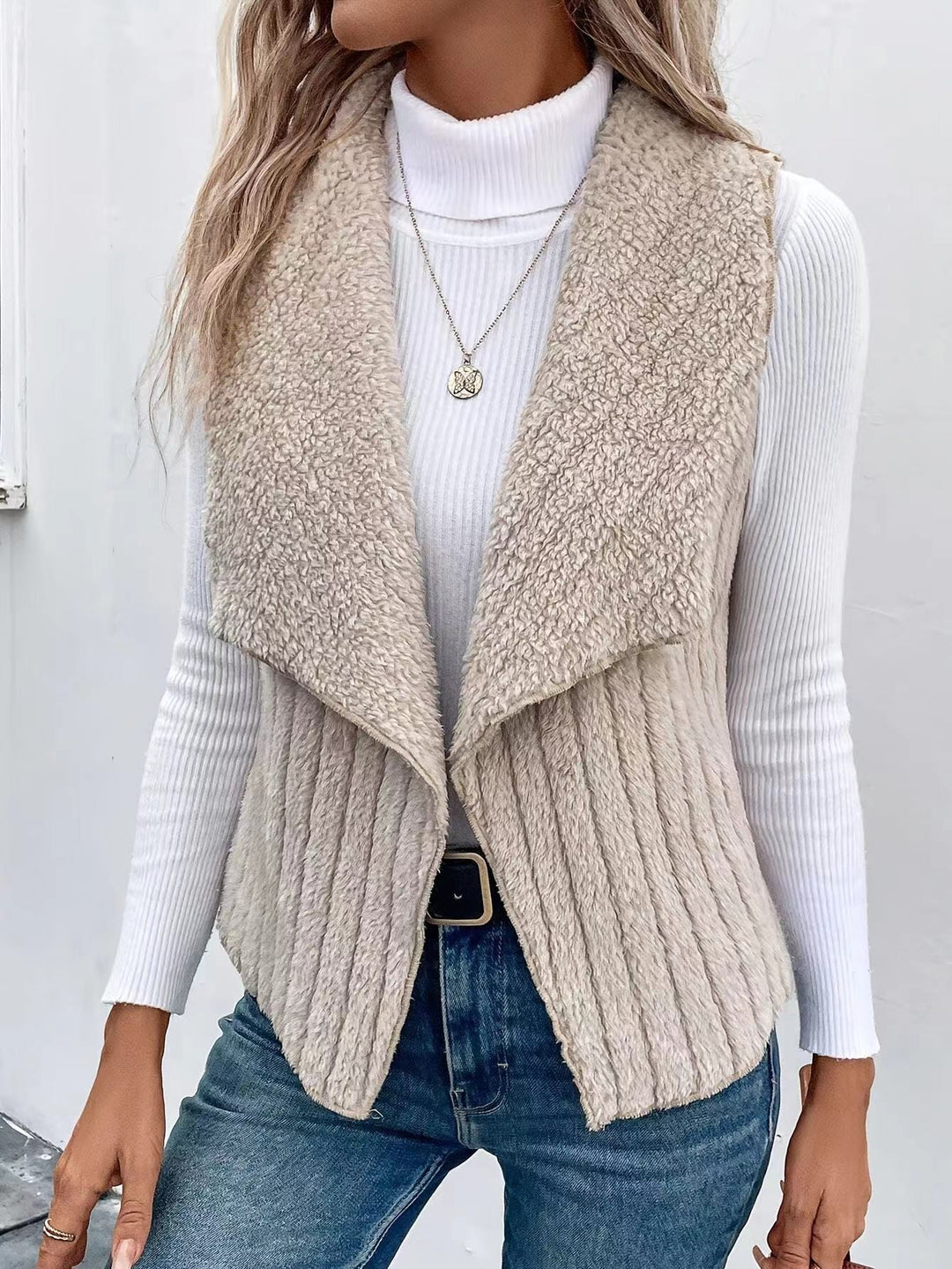 Damen nan kuschelige ärmellose Teddy-Fleece-Weste mit großem Schalkragen und strukturierter Rippenoptik Echo Archiv