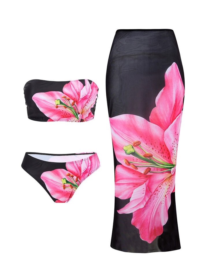 Damen Elegante Strandmode mit Blütenmuster Echo Archiv