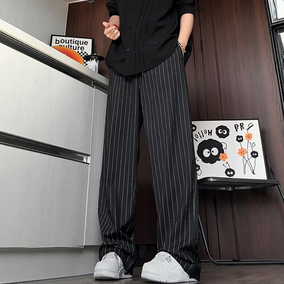 Damen Bequeme Strickhose mit vertikalen Streifen Echoarchiv