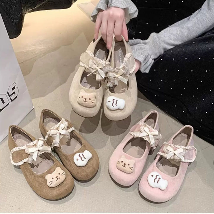 Damen Verspielte Mary-Jane-Ballerinas mit Plüsch‑Applikation und Klettverschluss – Avérine