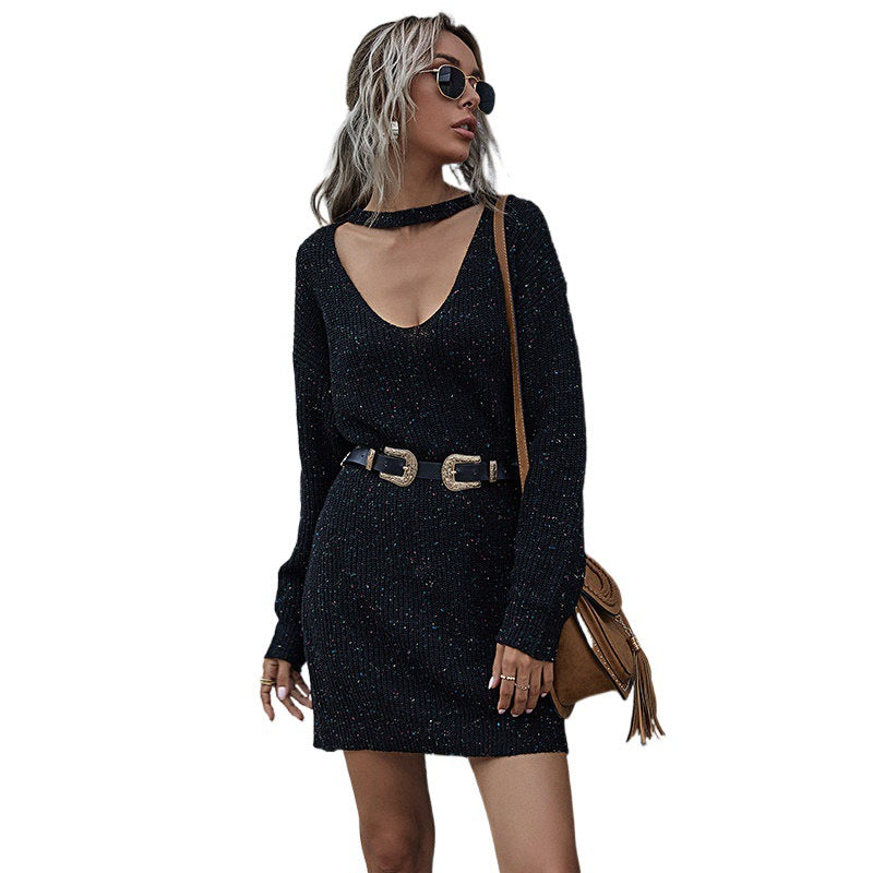 Damen Elegantes Strickkleid mit tiefem Ausschnitt und Gürtel Echo Archiv