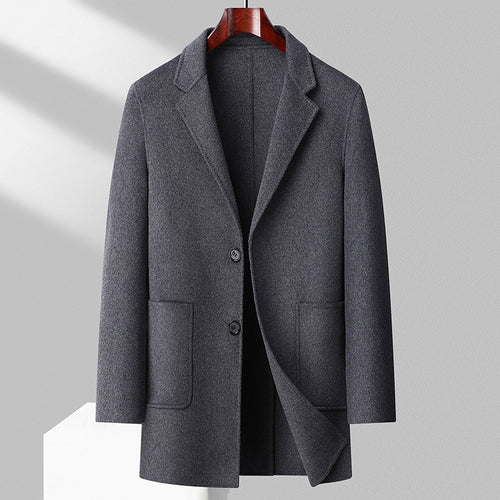 Herren eleganter Wollmantel mit modernem Schnitt und praktischen Taschen Echoarchiv