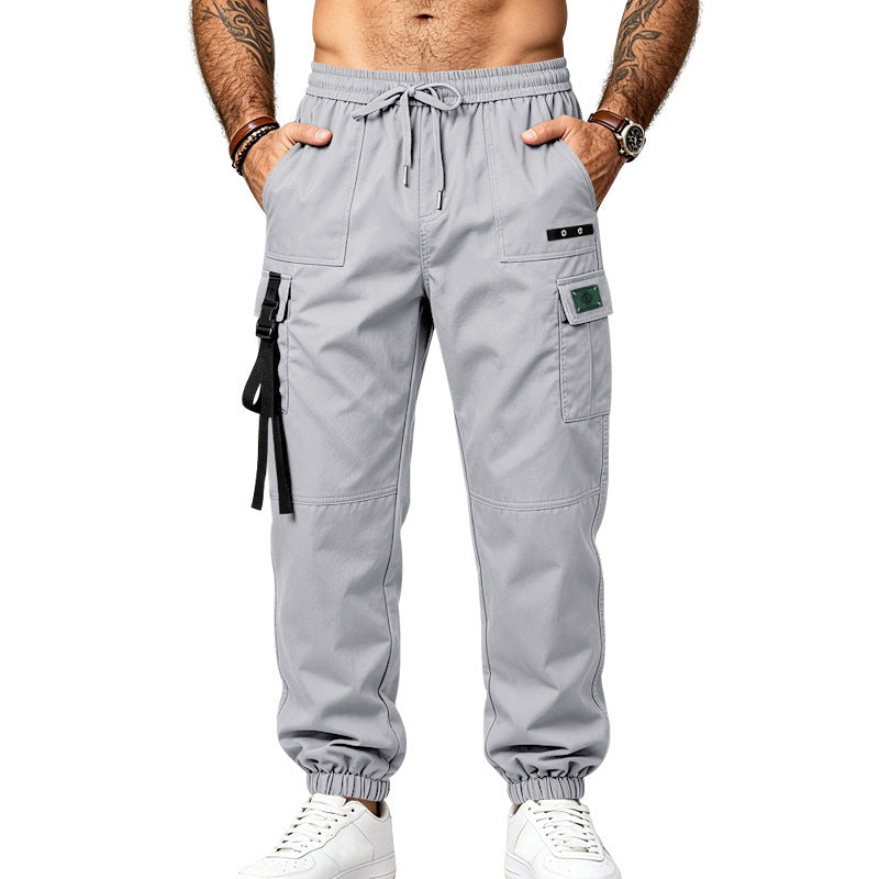 Herren Multifunktionale Cargo-Jogginghose mit Elastikbund, Gurt- und Taschen-Details Echoarchiv