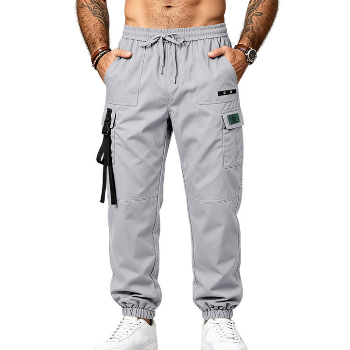 Herren Multifunktionale Cargo-Jogginghose mit Elastikbund, Gurt- und Taschen-Details Echoarchiv