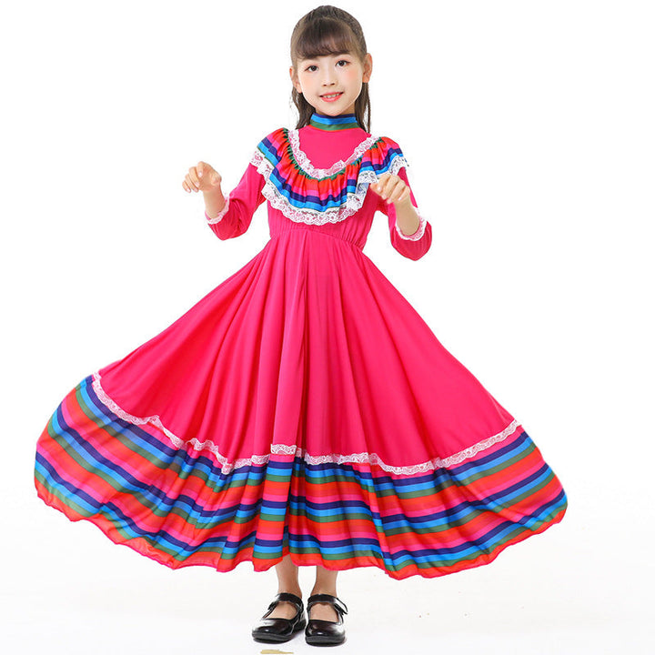 Mädchen Tracht Kleid mit buntem Saum Echo Archiv
