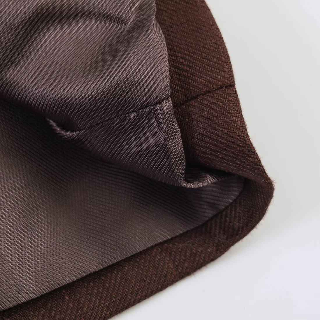 Damen Doppelreihiger Leinenblazer mit Peak-Revers und aufgesetzten Pattentaschen Echoarchiv