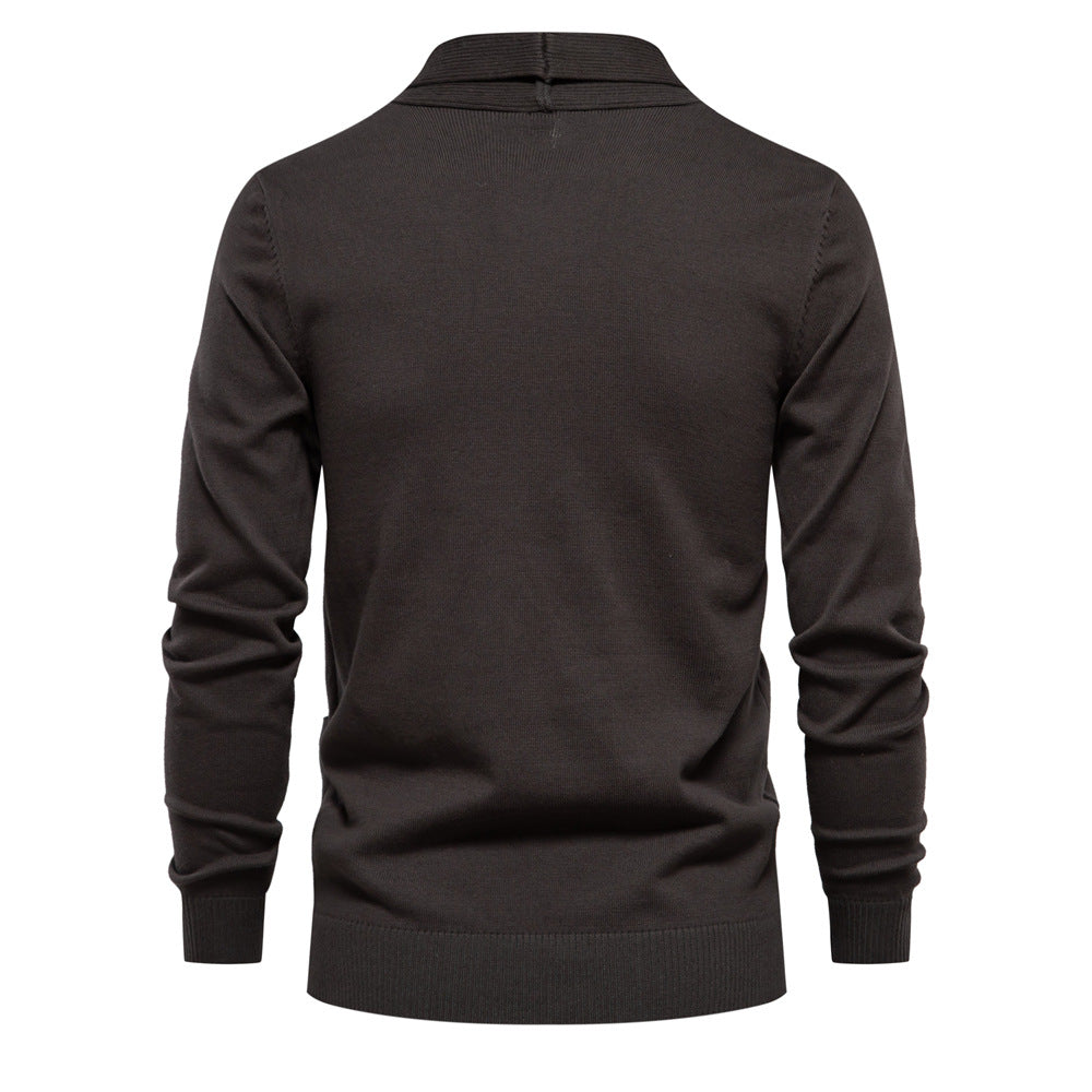 Herren angenehme Strickjacke mit offenem Kragen und praktischen Taschen Echoarchiv