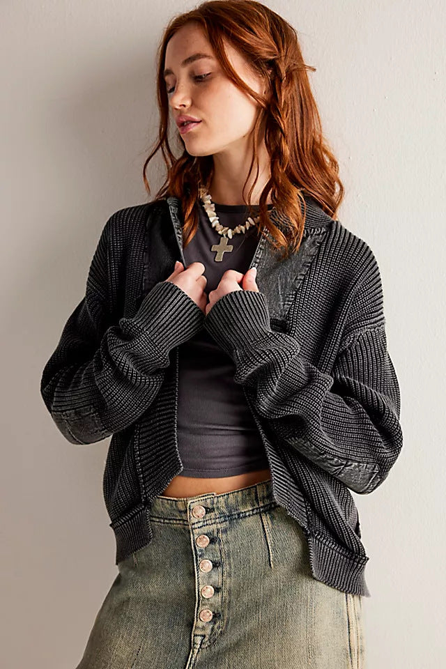 Damen Modische Strickjacke mit großen Taschen – Célinea