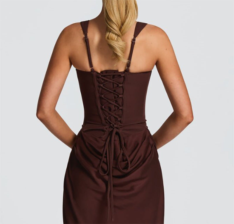 Damen Elegantes Maxikleid mit figurformendem Schnitt und zarten Drapierungen Echo Archiv