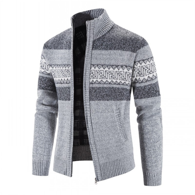 Herren Strickjacke mit hohem Kragen und attraktiven Mustern Echoarchiv