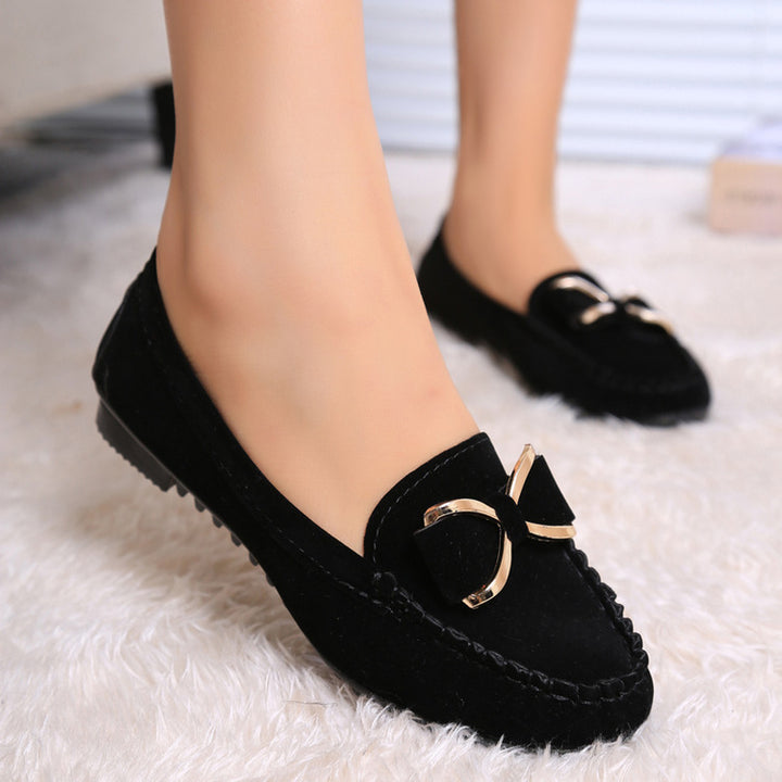 Damen Mokassin-Slipper in Veloursleder-Optik mit Zierknoten und rutschfester Profilsohle – Lioré