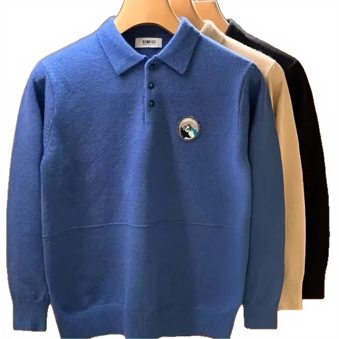 Herren Polokragen-Pullover aus weichem Flauschstrick mit Logo‑Patch Echoarchiv