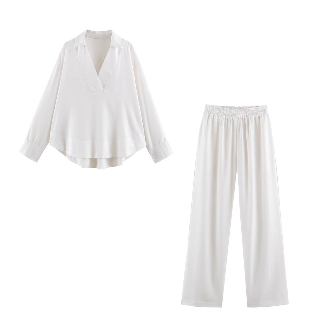 Damen Oversize Leinen-Mix Bluse mit tiefem V-Ausschnitt und Hemdkragen Echo Archiv