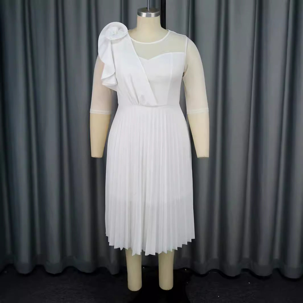 Damen Faltendes Kurzes Kleid mit innovativem Einschlag und transparenten Ärmeln Echo Archiv