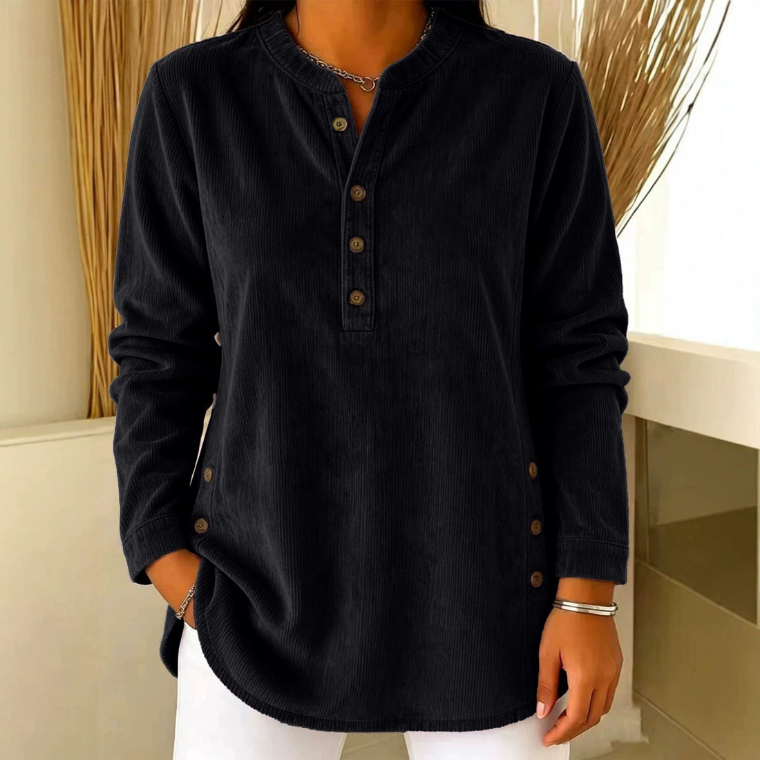 Damen Lässige Cordoptik‑Tunika mit Henley‑Kragen und Seitenknöpfen – Avérine