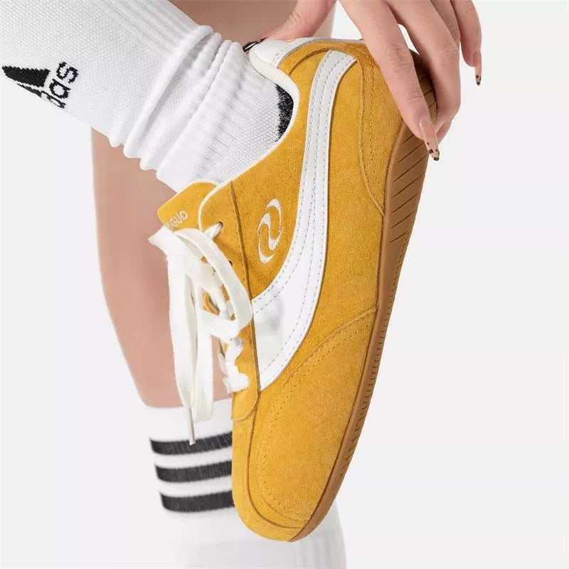 Damen Komfortable Sneakers mit atmungsaktiver Wildleder-Oberfläche und rutschfester Sohle Echo Archiv