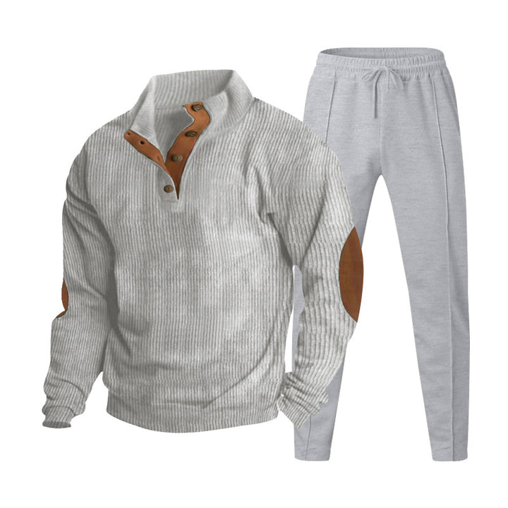 Herren nan gerippter Henley-Freizeitanzug mit dekorativer Knopfleiste und Wildleder-Ellenbogenpatch konisch geschnittene Jogginghose Echo Archiv