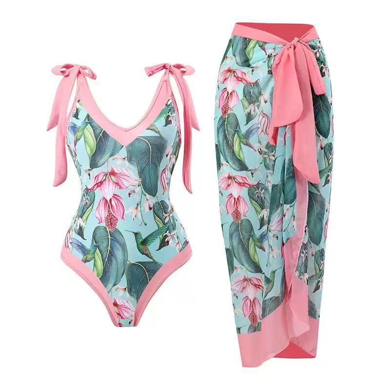 Damen Badeanzug mit floralem Design und transparentem Wickelrock Echo Archiv
