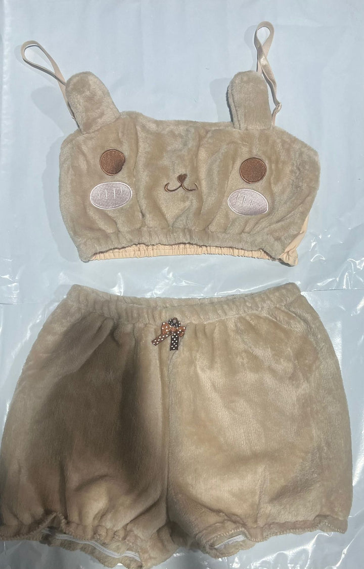 Damen Kuschelndes Pyjama-Set mit Tiermotiven und zarten Rüschen Echo Archiv