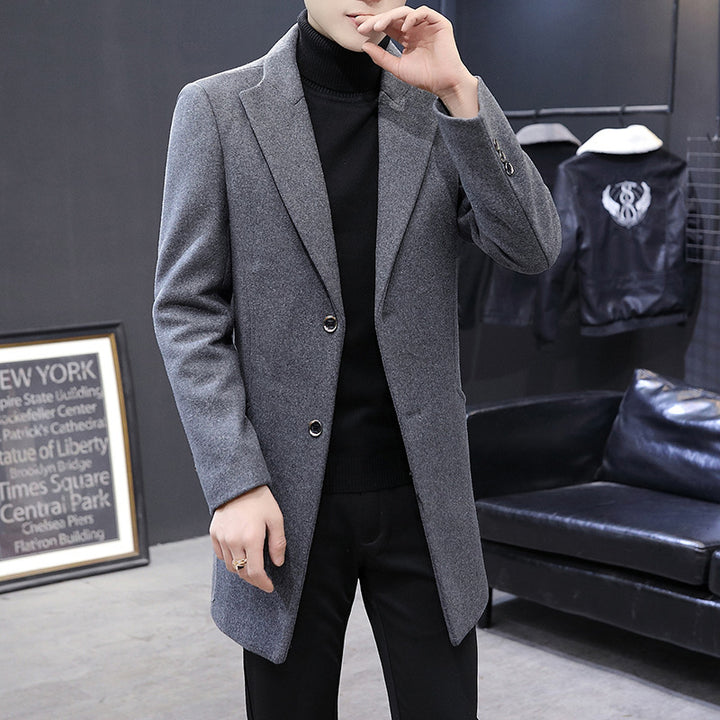 Herren eleganter Wollmantel mit modernem Schnitt und praktischen Taschen Echoarchiv