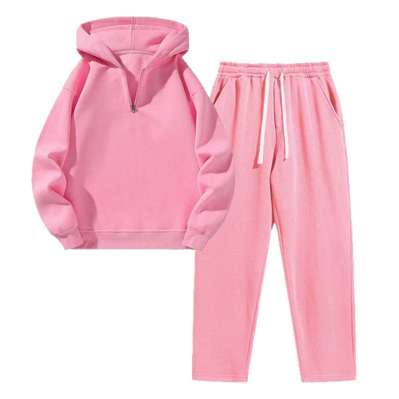 Damen Relax-Set mit kurzem Halbzip, übergroßer Kapuze und taillenhoher tapered Jogginghose – Auréline