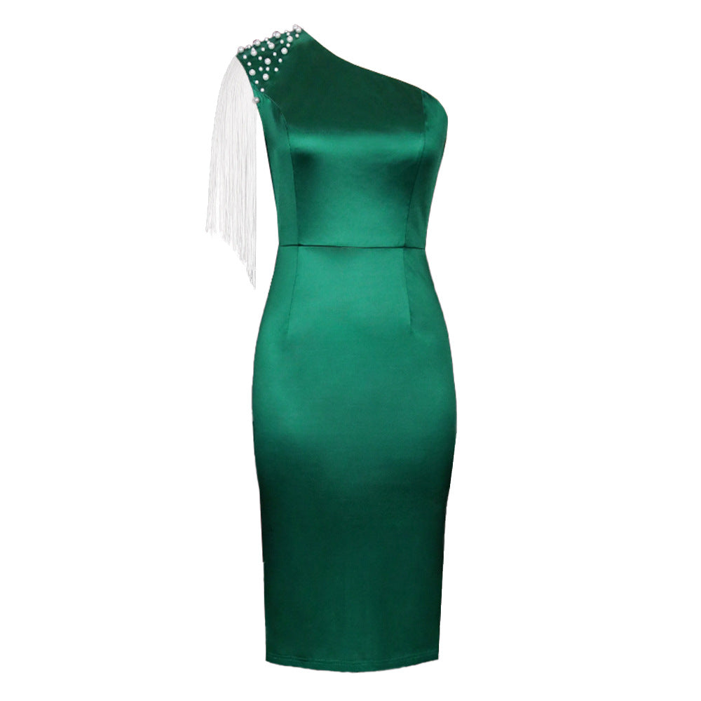 Damen Elegantes asymmetrisches Cocktailkleid mit Perlen- und Fransen-Details Echo Archiv