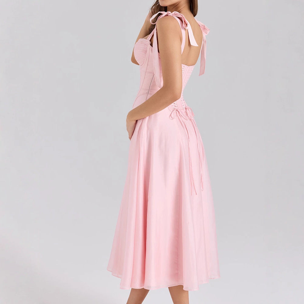 Damen Elegantes Midikleid mit schulterfreien Trägern Echo Archiv