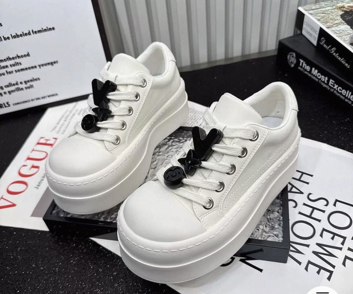 Damen Modische Sneakers mit auffälligem Design Echo Archiv