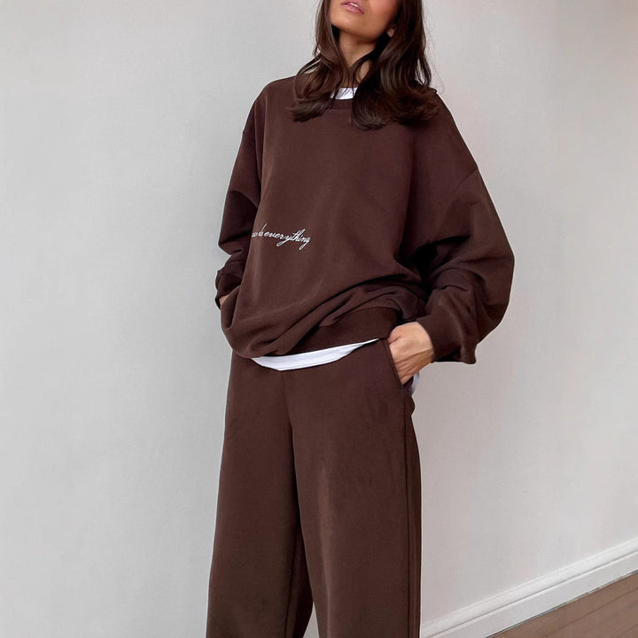 Damen Oversized Sweatshirt und hochgeschnittene Jogginghose Loungewear-Set aus weichem Baumwollfleece mit elastischem Bund – Avérine