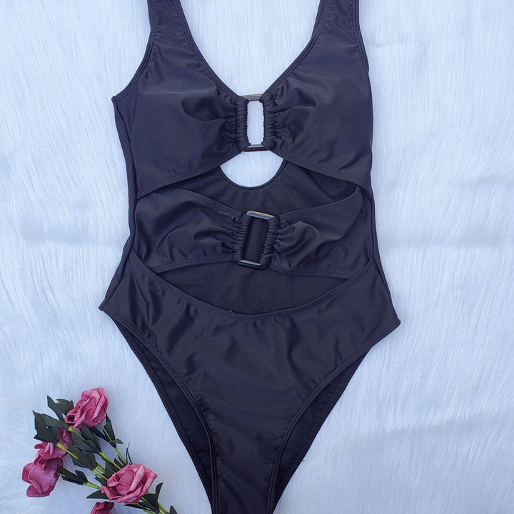 Damen Einteiler-Badeanzug mit modischen Cut-Outs und elegantem Design Echo Archiv