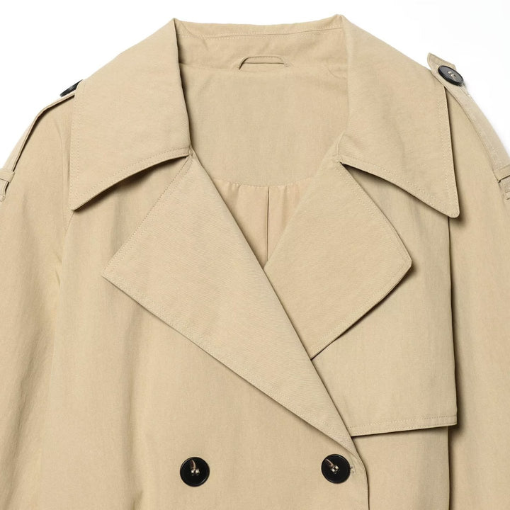 Damen Kurz geschnittener Trenchcoat mit Taillengürtel und Schulterklappen Echo Archiv