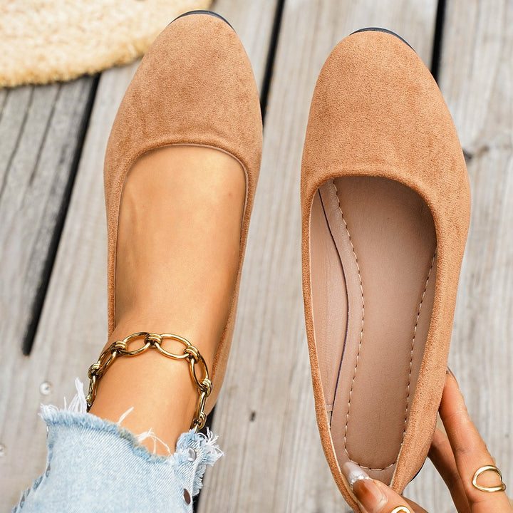 Damen  minimalistische Samt-Ballerina mit dekorativer Fußkette und ergonomischem Komfortfußbett Echo Archiv