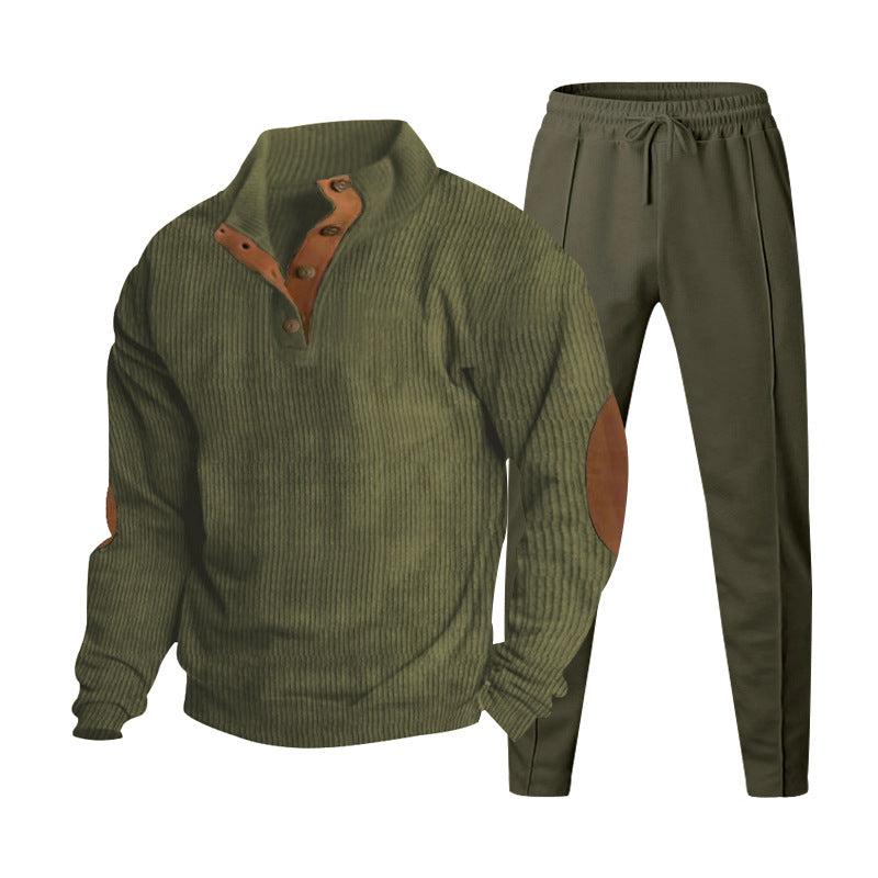 Herren nan gerippter Henley-Freizeitanzug mit dekorativer Knopfleiste und Wildleder-Ellenbogenpatch konisch geschnittene Jogginghose Echo Archiv
