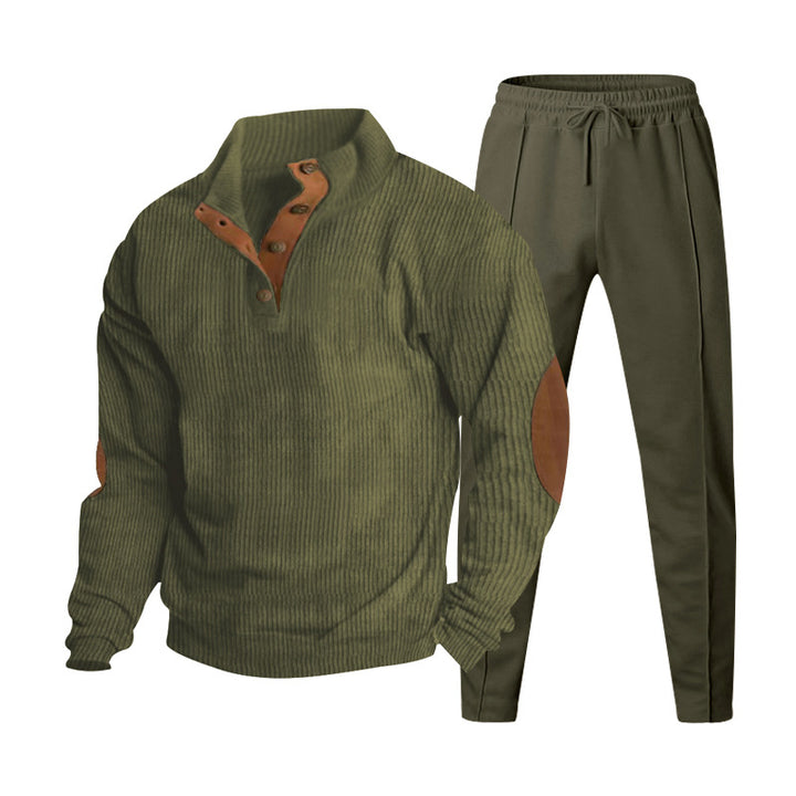 Herren nan gerippter Henley-Freizeitanzug mit dekorativer Knopfleiste und Wildleder-Ellenbogenpatch konisch geschnittene Jogginghose Echo Archiv