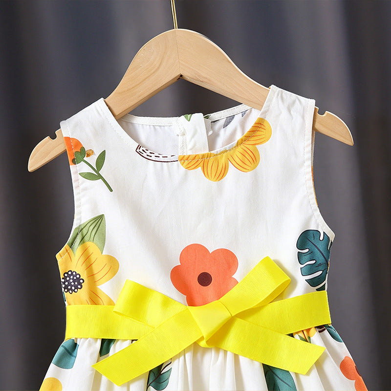 Mädchen Sommerkleid mit buntem Punkten-Design Echo Archiv
