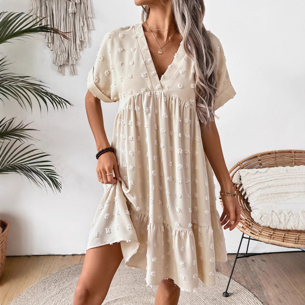 Damen Verspieltes Sommerkleid mit V-Ausschnitt und Rüschensaum Echo Archiv
