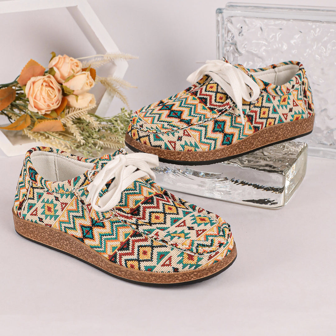 Damen Ethno-Canvas-Sneaker mit gepolstertem Fußbett und Korkoptik-Sohle – Névara