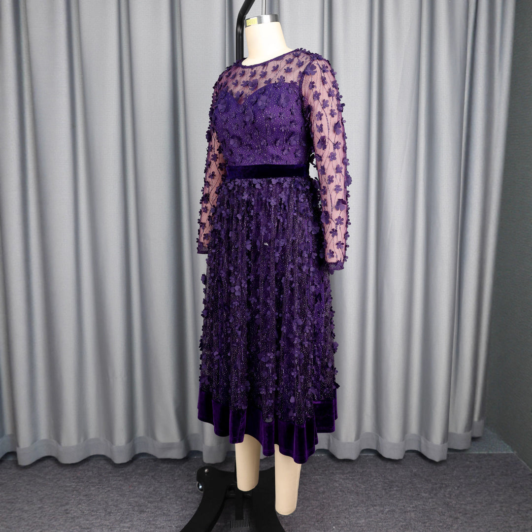 Damen elegantes A-Linien Abendkleid mit floralen Spitzenapplikationen Echo Archiv