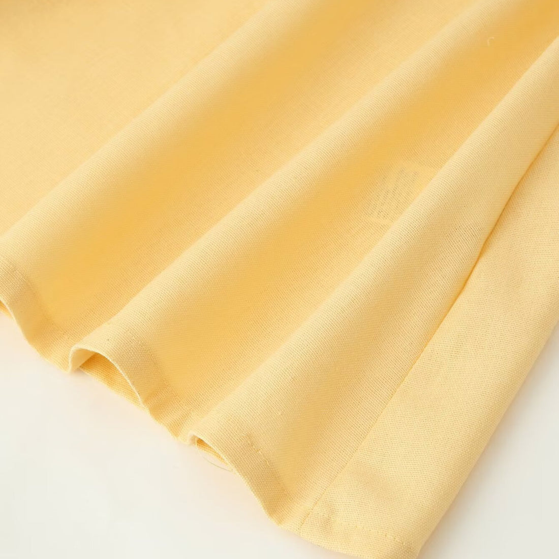 Damen Maxikleid mit plissierter Taillenpartie, weitem Rock und überschnittenen Ärmeln Echoarchiv